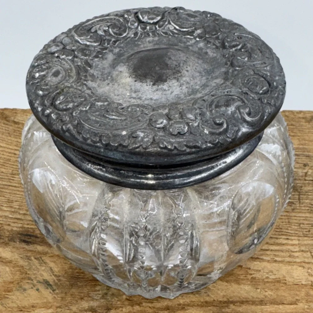 N/A antique art